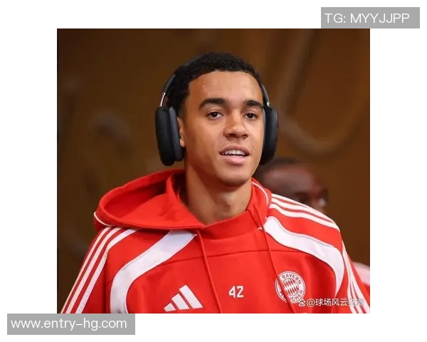 穆西亚拉今日完成个人训练状态回暖但出战科隆仍存疑虑 穆西亚拉今日完成个人训练状态回暖但出战科隆仍存疑虑